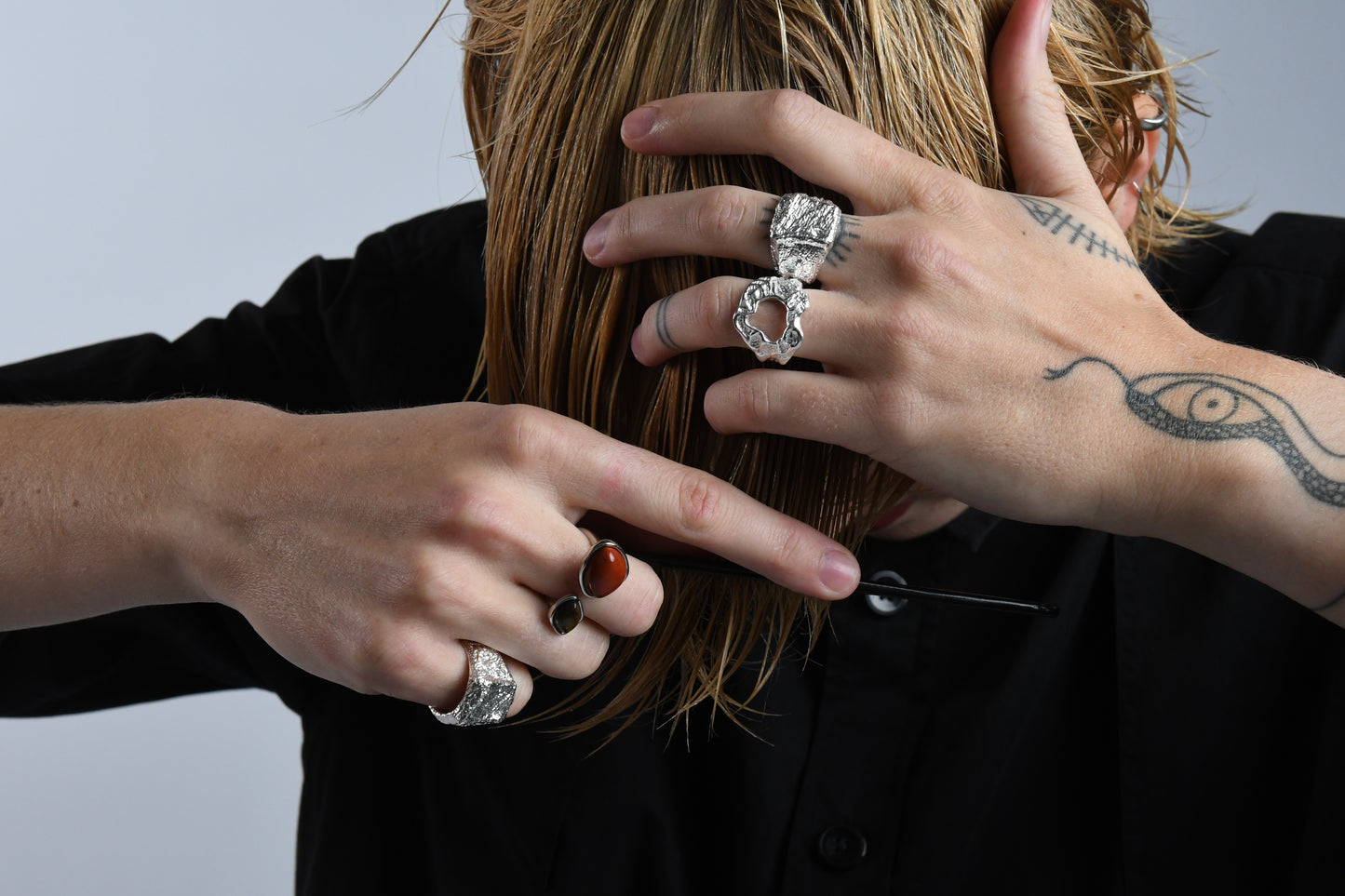 AXIL - GOLD RING RED AND BROWN STONES 18K GOLD PLATING