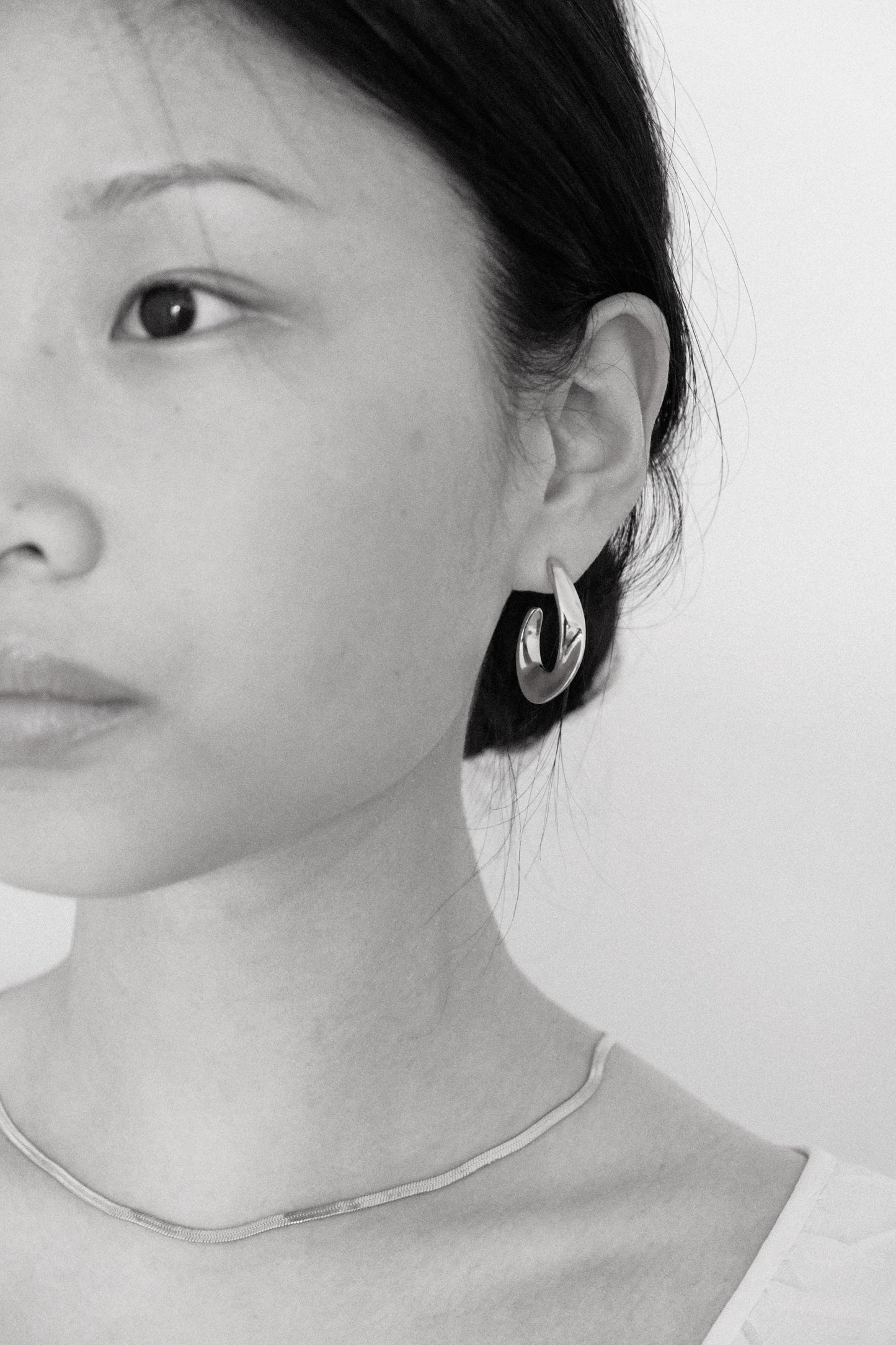 ALBA - SILVER SWIRL HOOP EARRINGS WATERPROOF