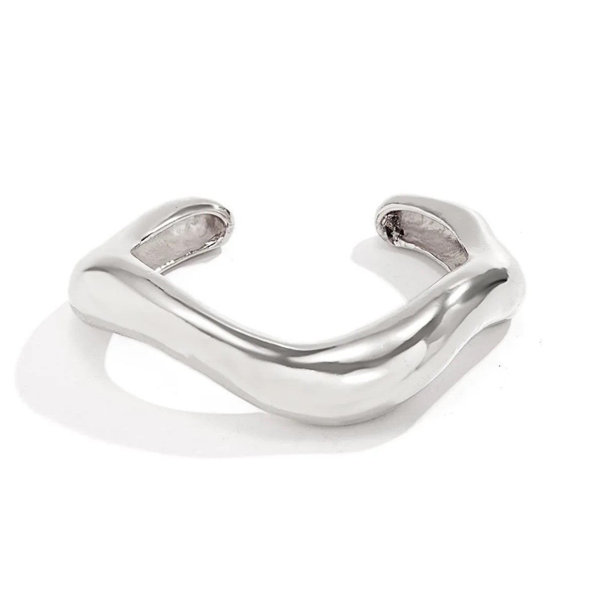 MENTHA - WAVY SILVER BANGLE WATERPROOF