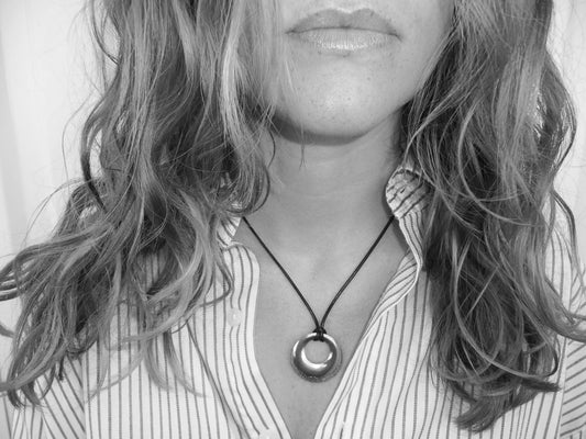 GARDENIA - SILVER RING NECKLACE STAINLESS STEEL BLACK BAND WATERPROOF