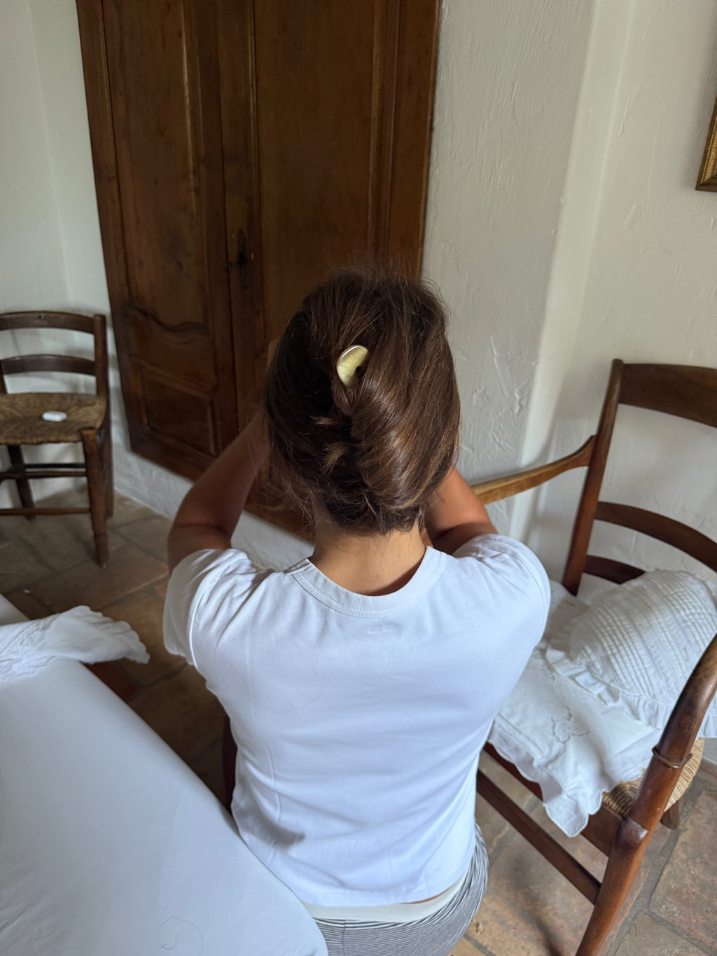 FRENCH HAIR PIN - BUFFALO HORN LIGHT
