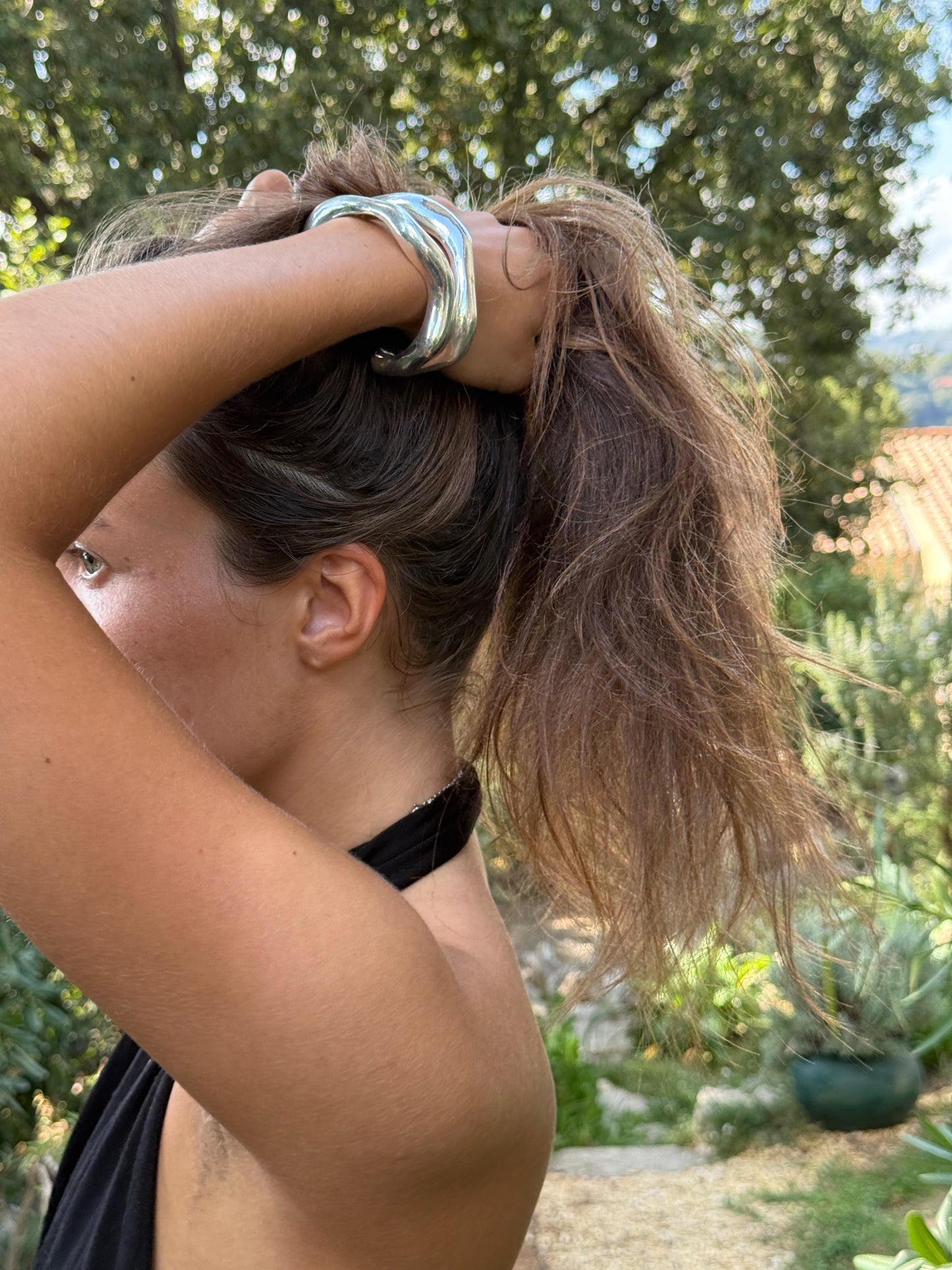 MENTHA - WAVY SILVER BANGLE WATERPROOF