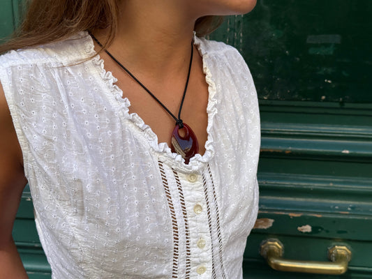 MENTON - RED STONE NECKLACE BLACK BAND