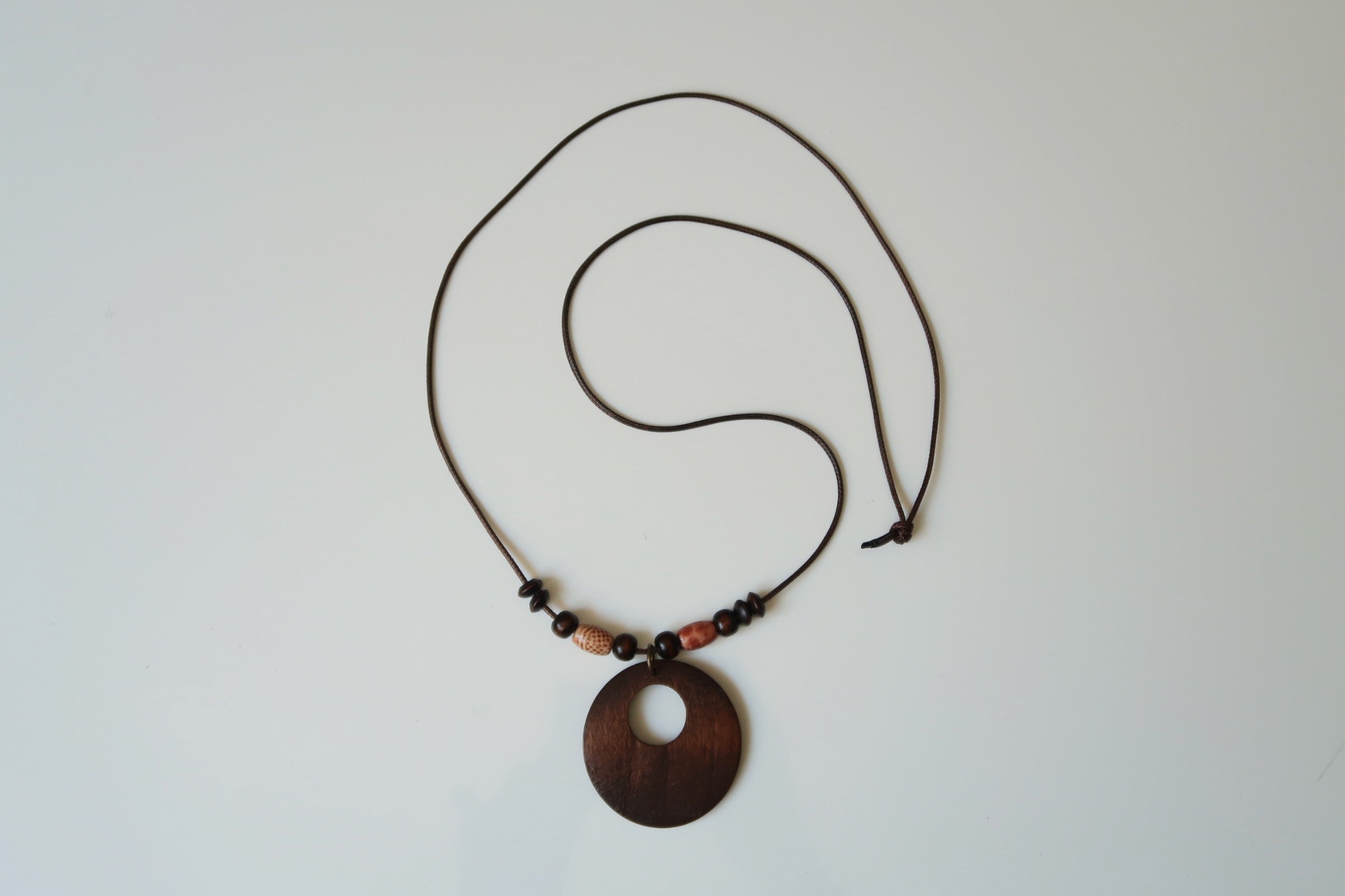 ANTIBES - WOOD NECKLACE
