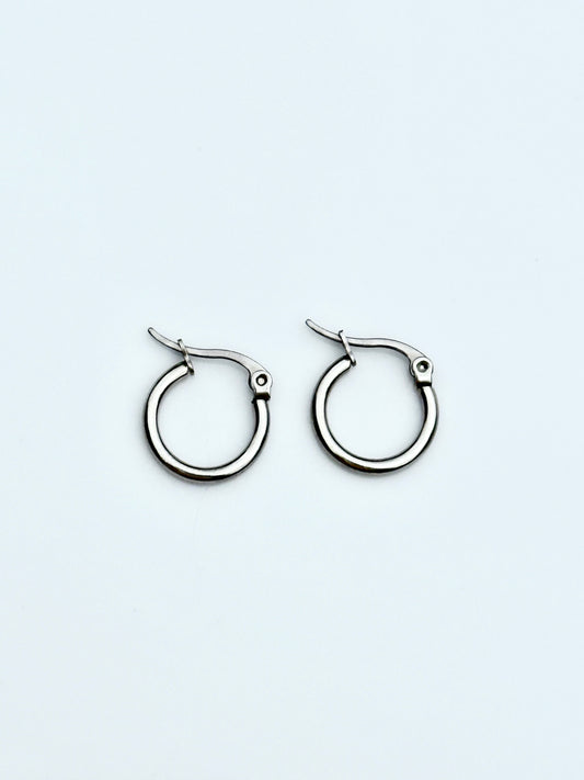 SMALL HOOP EARRINGS